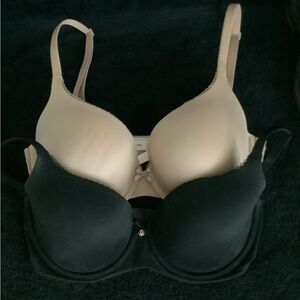 Victoria's Secret Black and Beige Bra Set